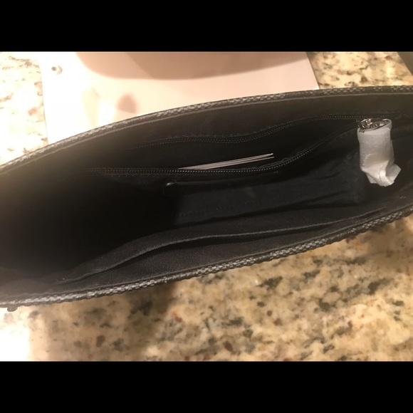 Authentic Coach - Picture 4 of 5